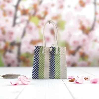 Peacock — Stunning blue, green and white